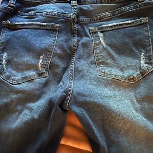 Cropped distressed skinny supplies jeans